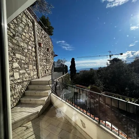 Casetta Limonella * Taormina